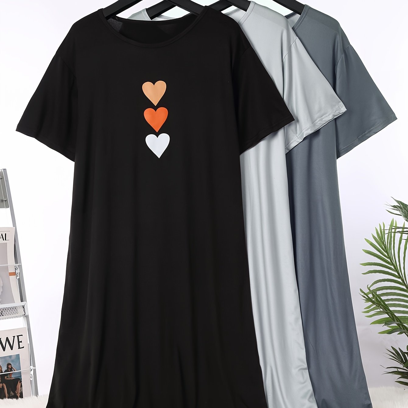 Women'S Plus-Size T-Shirt Dress Nightgown with Heart Print, Sleepwear Set Suitable for Home And Outdoor Wear.