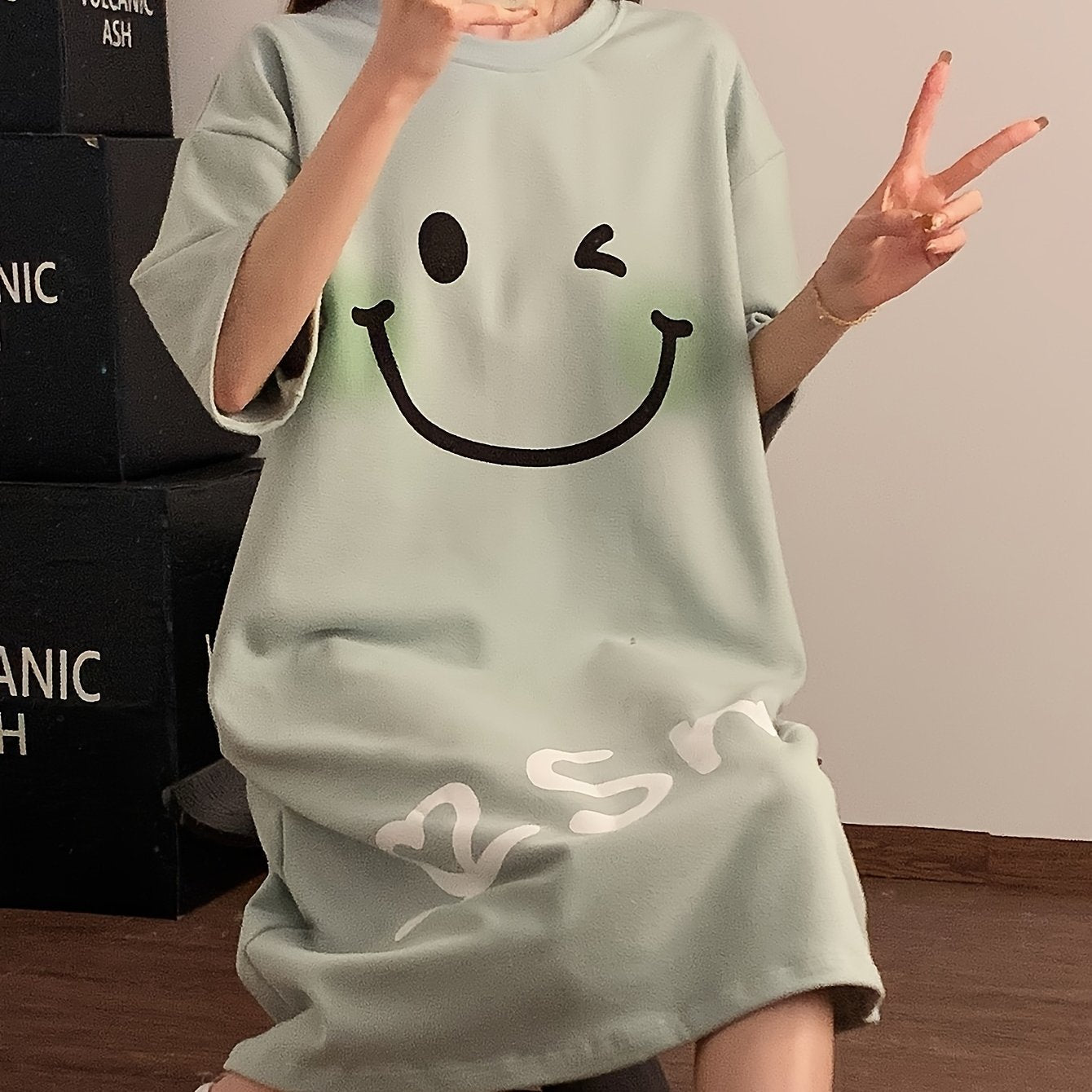 Women's Cute joyful Face Cartoon Print Green Nightgown - Soft Short Sleeve Sleep Dress, Machine Washable, Summer Comfort Loungewear, Ladies Sleepwear, Cozy Nightdress, Playful Design, Comfortable Fabric