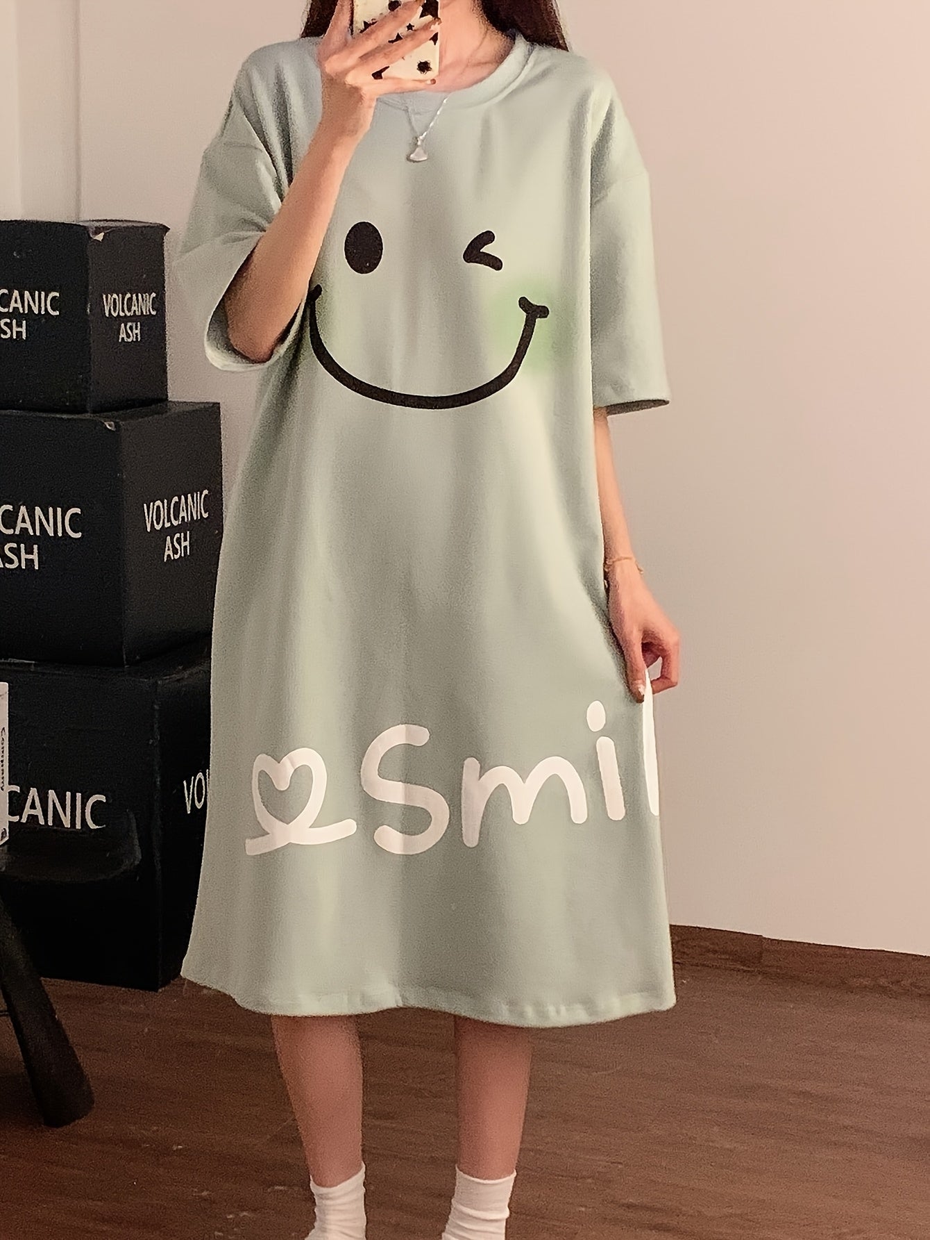 Women's Cute joyful Face Cartoon Print Green Nightgown - Soft Short Sleeve Sleep Dress, Machine Washable, Summer Comfort Loungewear, Ladies Sleepwear, Cozy Nightdress, Playful Design, Comfortable Fabric