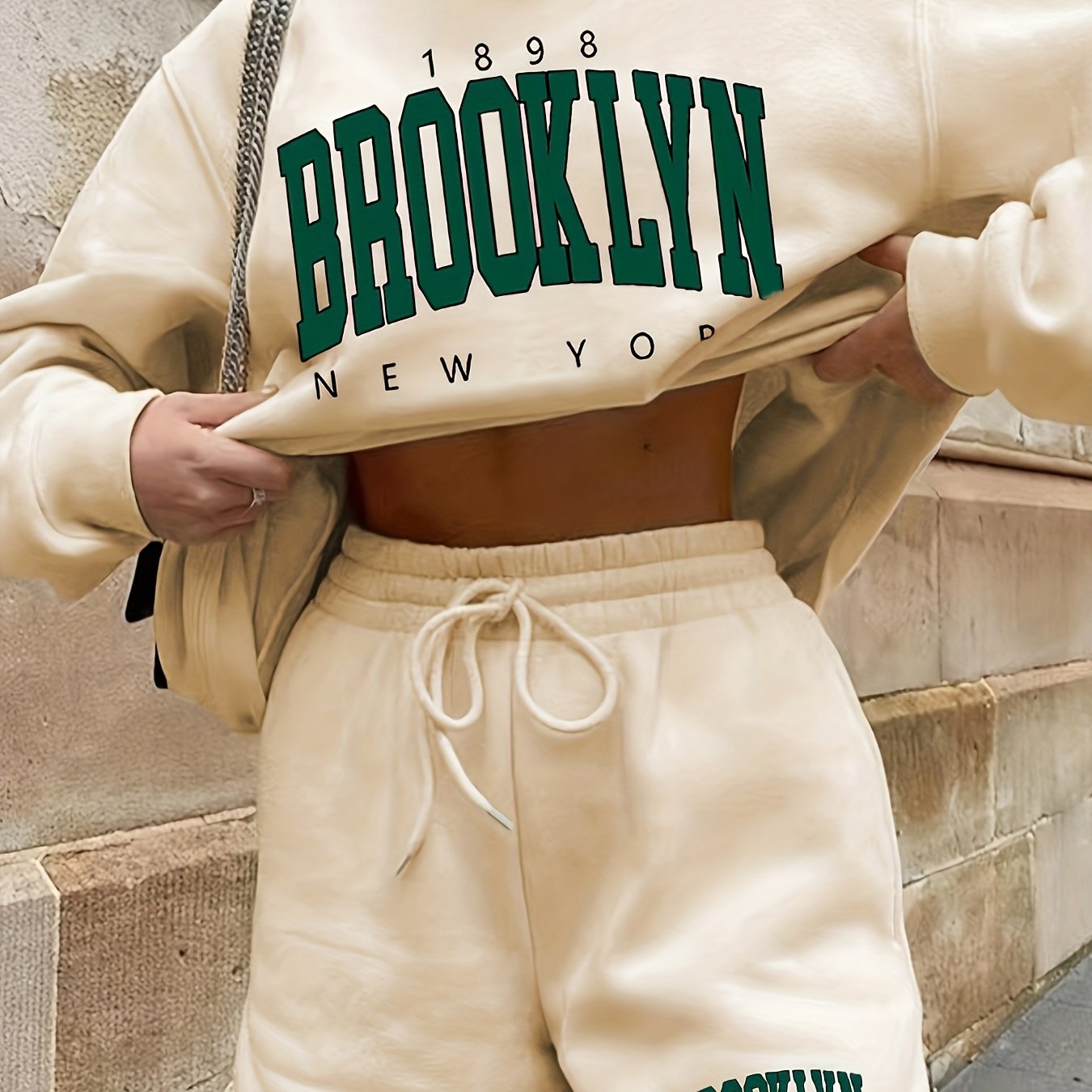 Set Nila – Sweatshirt & Shorts