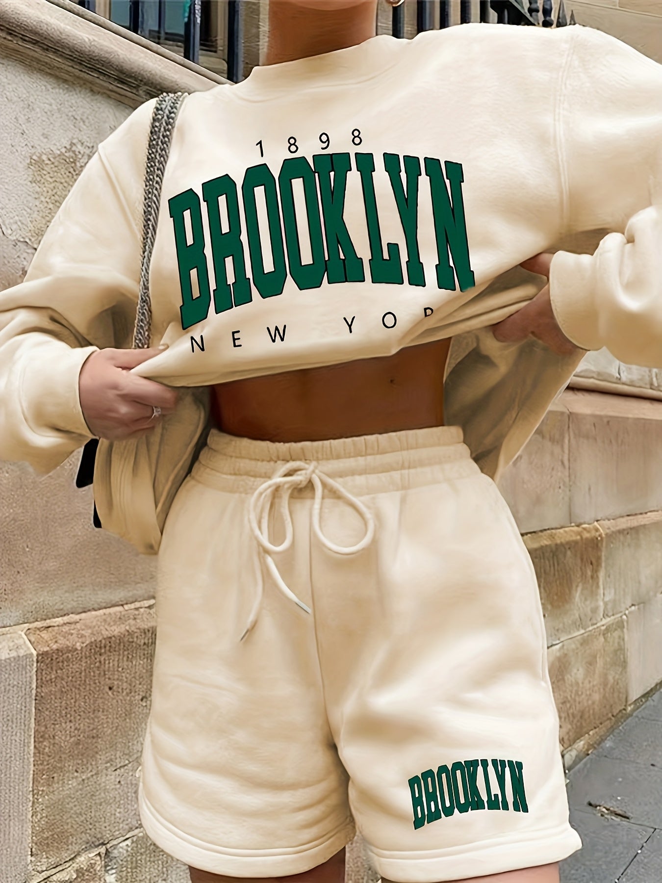 Set Nila – Sweatshirt & Shorts